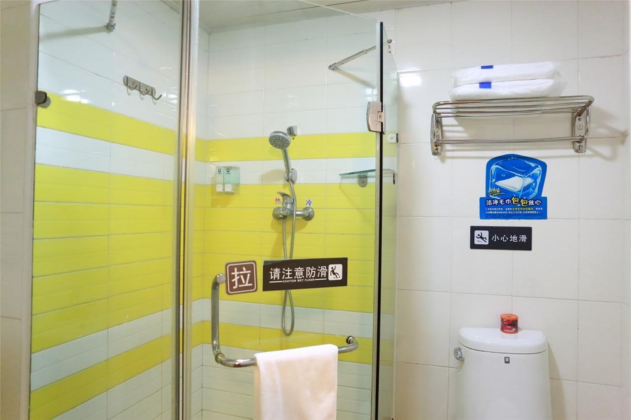 7Days Inn Zhongshan Li He Square Екстер'єр фото