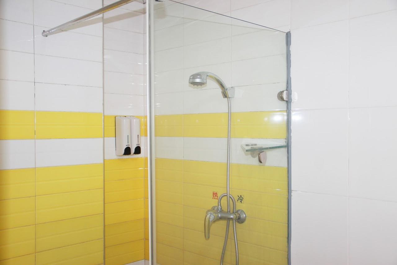 7Days Inn Zhongshan Li He Square Екстер'єр фото